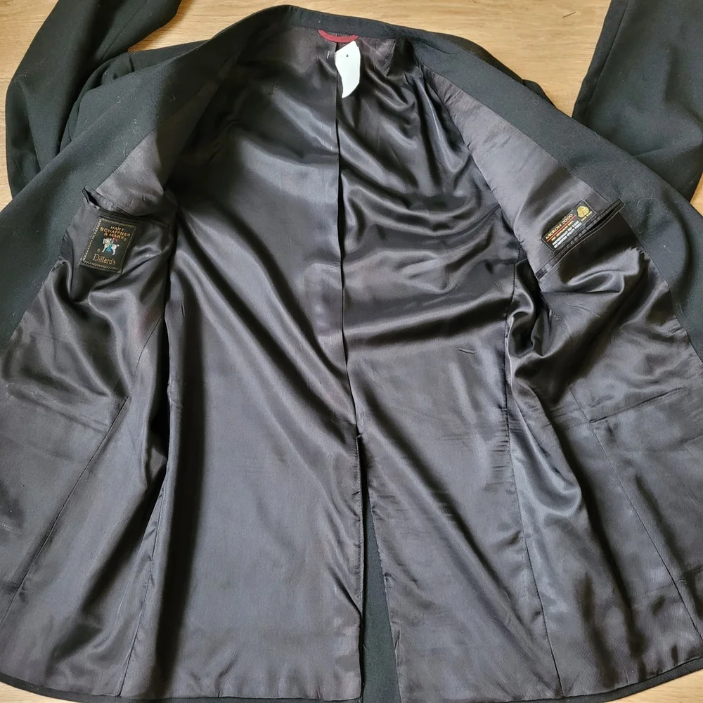 HART SCHAFFNER MARX Classic Black Golde 2-Button Single Rear Vent Blazer - 44L.